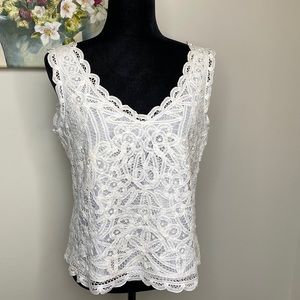 Anne Carson White Lace Sleeveless Top